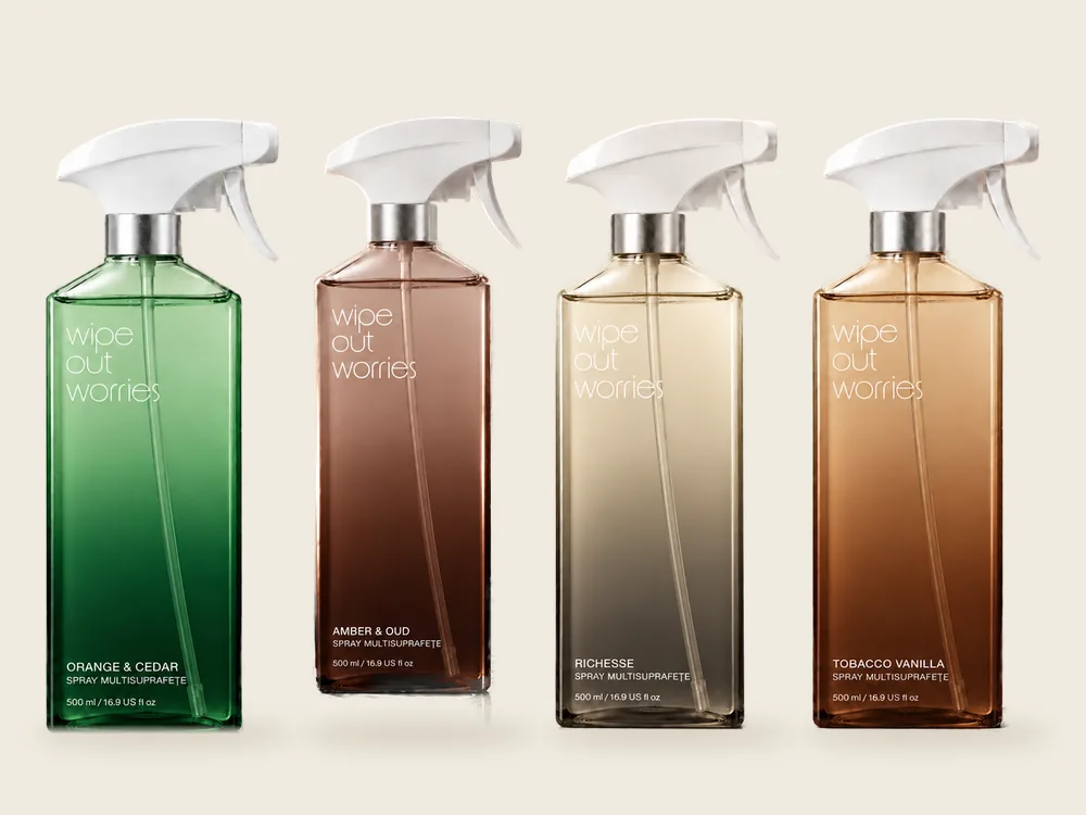 Sprayurile wipe out worries în cele patru parfumuri: Orange & Cedar, Amber & Oud, Richesse și Tobacco Vanilla